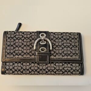 Black and Gray Patterned Wallet